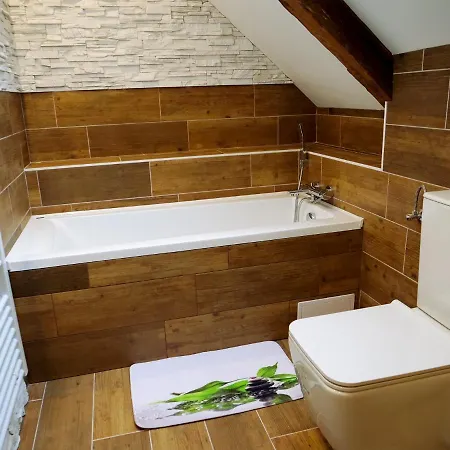 Apartmanovy Dum 13 Mezonet 2 Apartman *